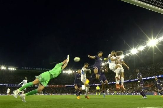  巴黎圣日耳曼青训营爆发疫情，梯队赛事暂停  